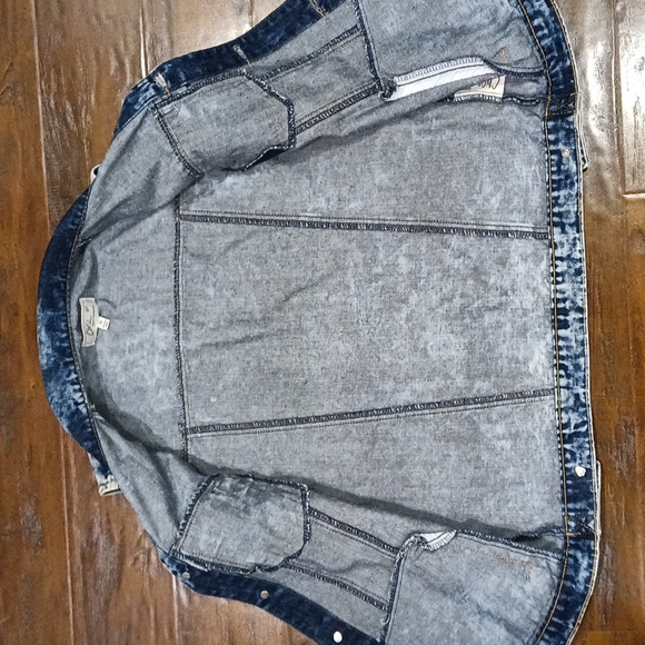 Chiqle Architect Bleached Women’s Denim Vest Size Medium - Picture 7 of 12